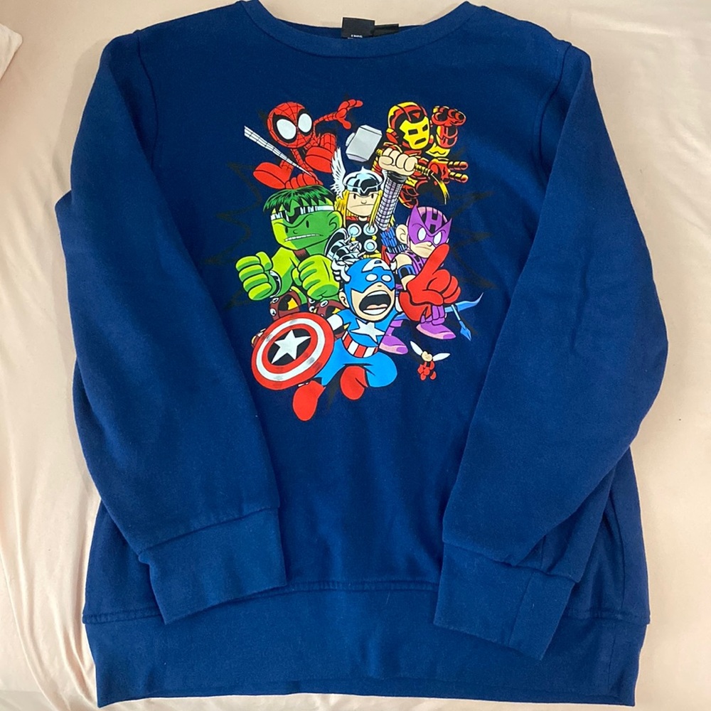 Marvel themed crewneck💙